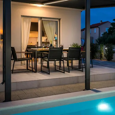 3 Bedroom Cozy In Feriehus *